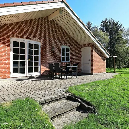Quaint Holiday In Bl Vand With Whirlpool Oksbøl