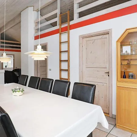 Quaint Holiday In Bl Vand With Whirlpool Oksbøl